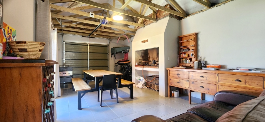 3 Bedroom Property for Sale in Oceanview Heights Western Cape